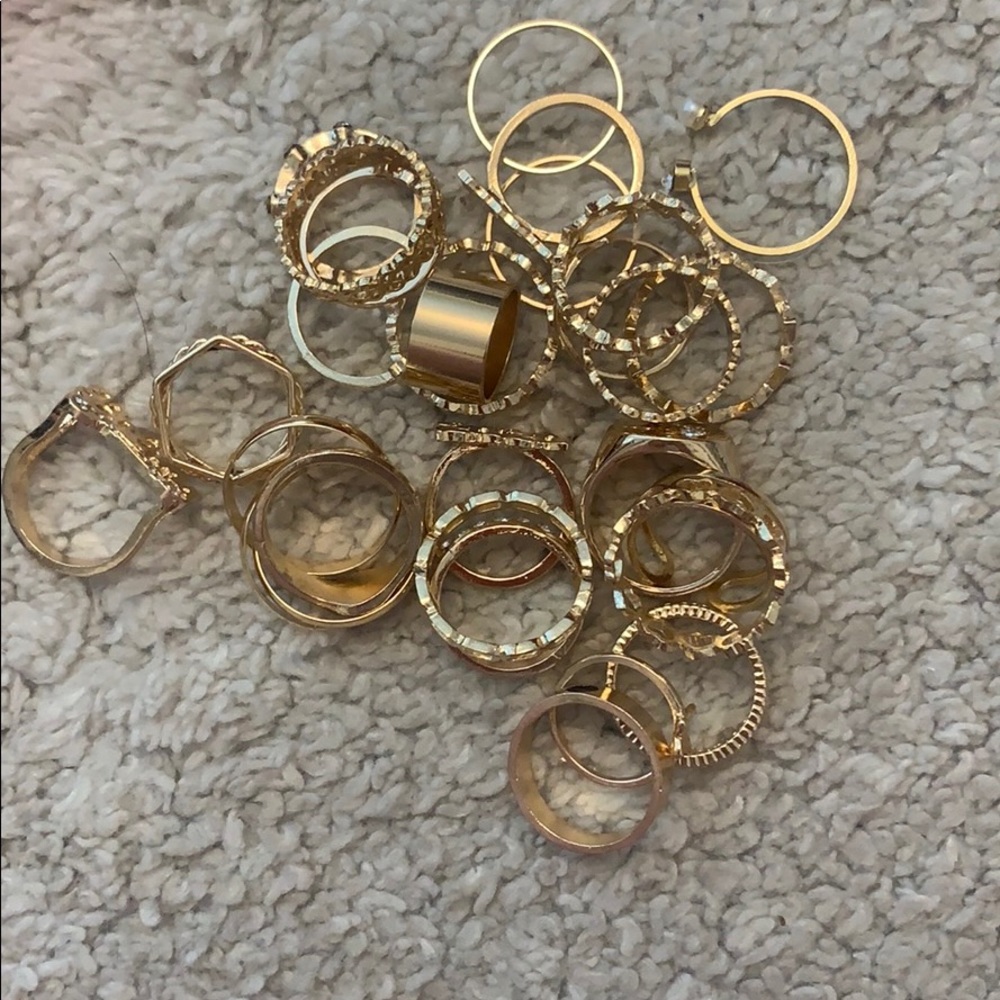 Random rings!